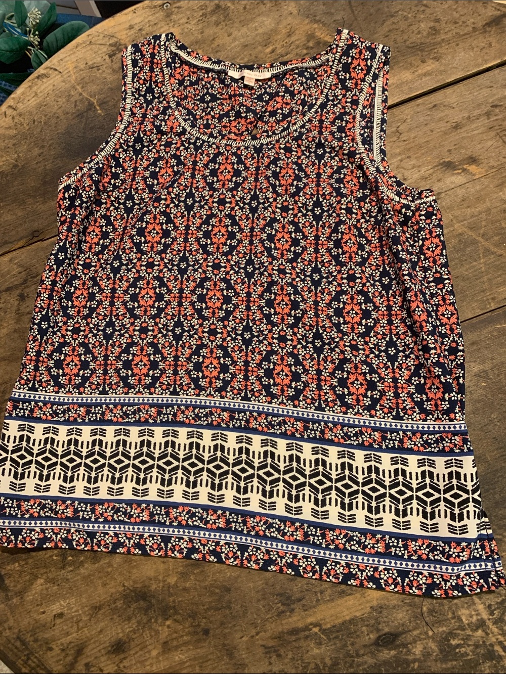 Skies Are Blue Navy and Coral Printed Sleeveless Tank Top
